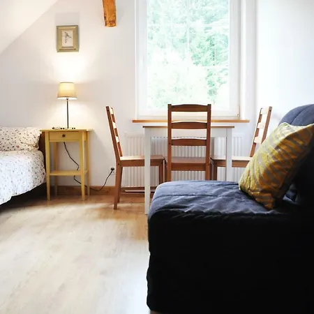 Lesne 지엘레니에츠