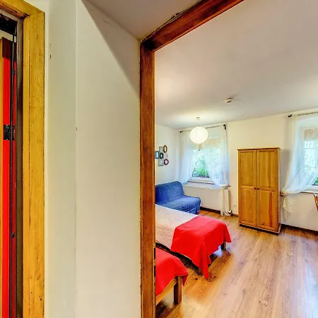 Lesne Apartment *