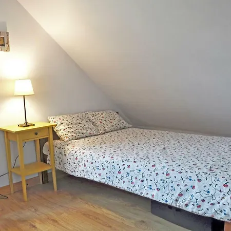 Lesne Apartment *